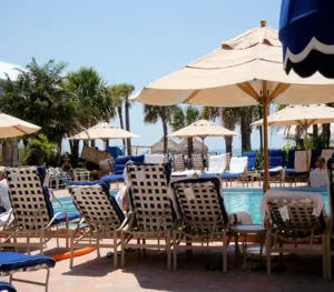 Which Umbrellas Hold Up Best at High-End Resorts?